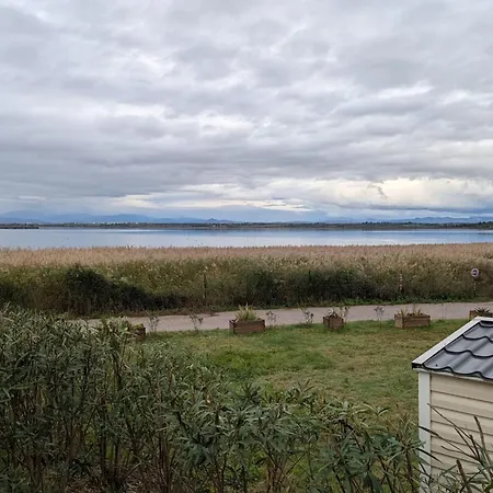 Mobilhome 3 Vue Sur L'etang 度假居